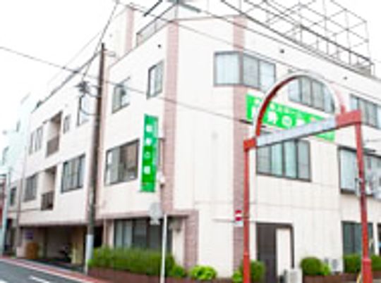 都市型施設の外観